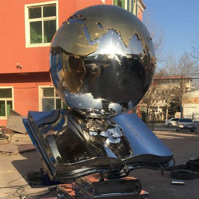 升華主題，讓觀眾清晰地融入環(huán)境才是雕塑作品的真正涵義