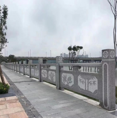 花崗巖雕花石欄板，市政路橋護(hù)欄