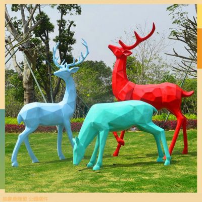 玻璃鋼梅花鹿，幾何形塊面抽象動物雕塑