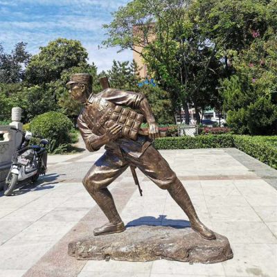 沖鋒，玻璃鋼仿銅戰(zhàn)士士兵雕塑