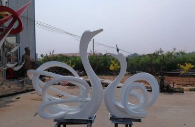 廣場(chǎng)玻璃鋼創(chuàng)意抽象天鵝雕塑